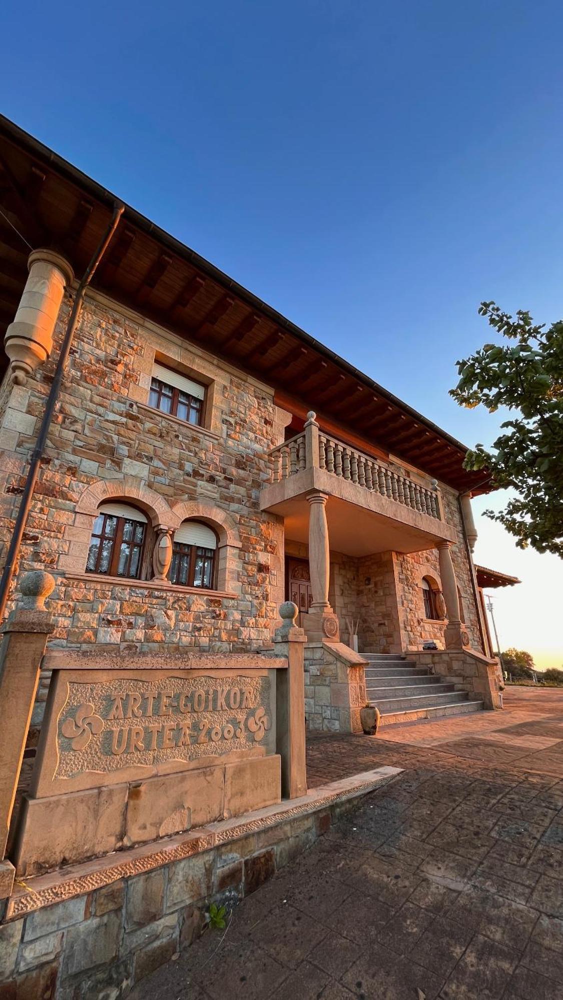 Villa Artegoikoaurdaibai Patrimonio De La Unesco Ibarrangelu Exterior foto